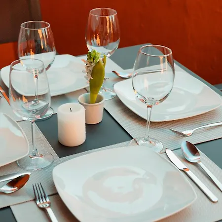 Dream Experience In Elviria: Luxury Property Close To Beaches, Restaurants And Golf Courses *
