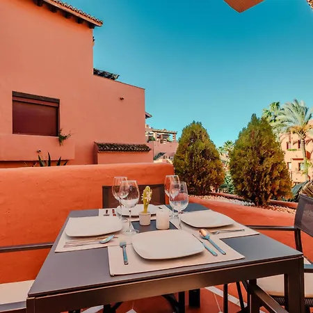 Dream Experience In Elviria: Luxury Property Close To Beaches, Restaurants And Golf Courses Apartament